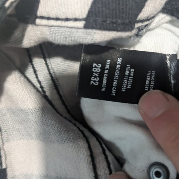 Black and white stripe pants - Picture 3 of 8